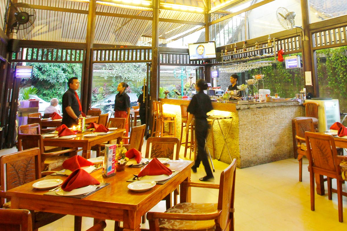 Queen’s of India Ubud Interior 1st floor Inside
