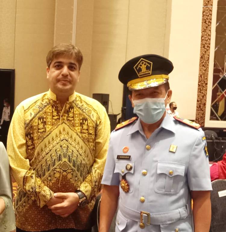 Jamaruli Manihuruk, SH. MH. MM is the Indonesian Legal and Human Rights Research and Development Agency BALITBANG (right) 2022